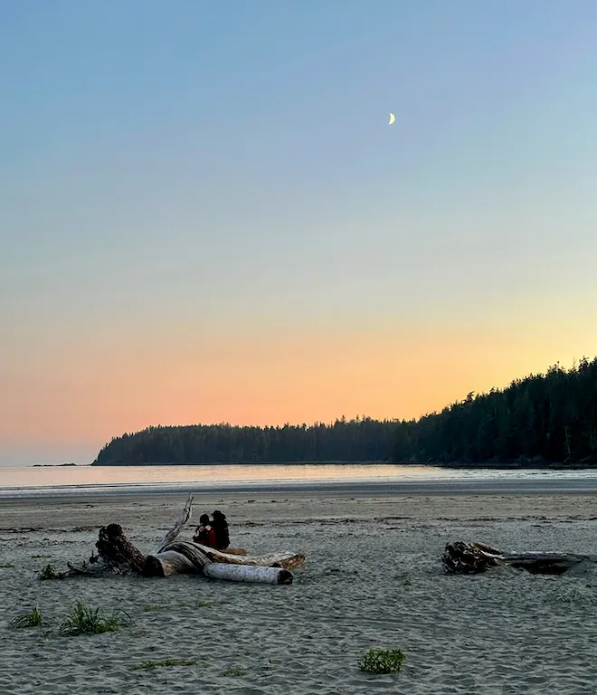 couple at sunset in Tofino WebP 80